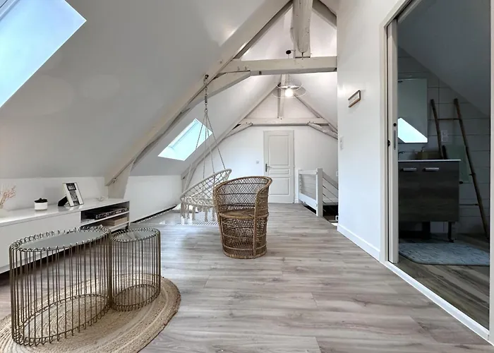 Dom wakacyjny De L'espinasse : Charme Bucolique, Animaux Acceptes - Fr-1-489-535 Bourbon-lʼArchambault